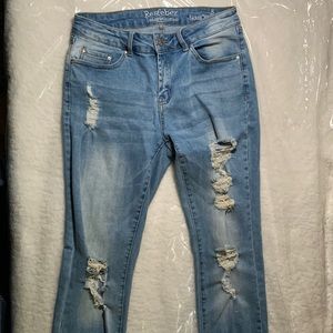 Resfeber Skinny BoyFriend  distressed cut jeans Womens size 8        #73